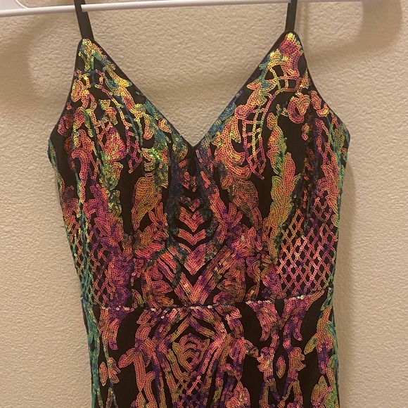 Rainbow sequins V neck mini dress size 5 - Picture 2 of 4